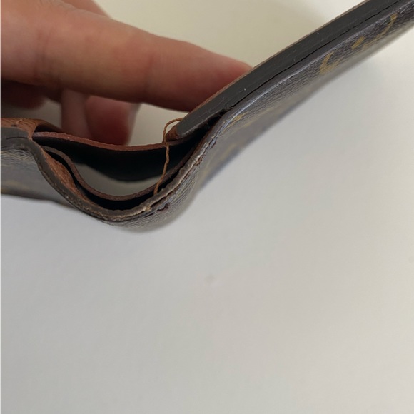 Used Louis Vuitton Multiple Wallet in Monogram - Picture 9 of 12